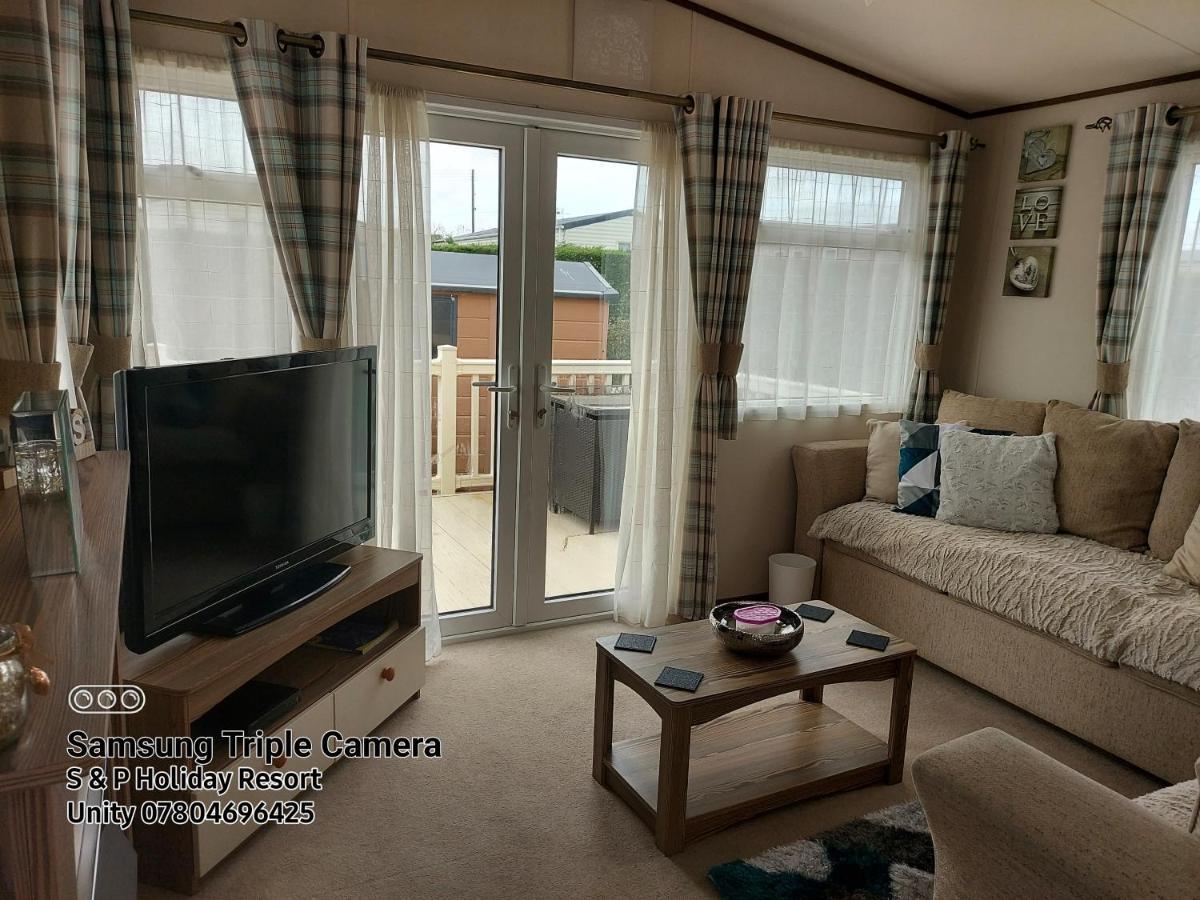 149 Holiday Resort Unity 3 Bedroom Passes Included برين المظهر الخارجي الصورة